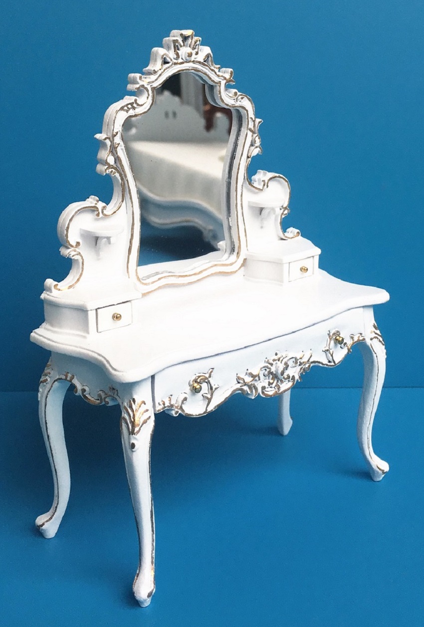 American late Victorian circa 1900 Dressing Table-white