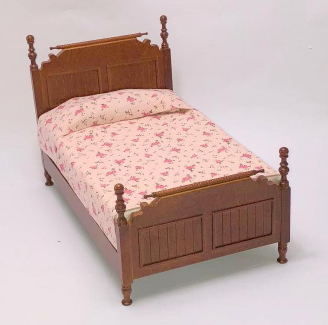 Colonial Style Bed 1700 -1780 -Single walnut